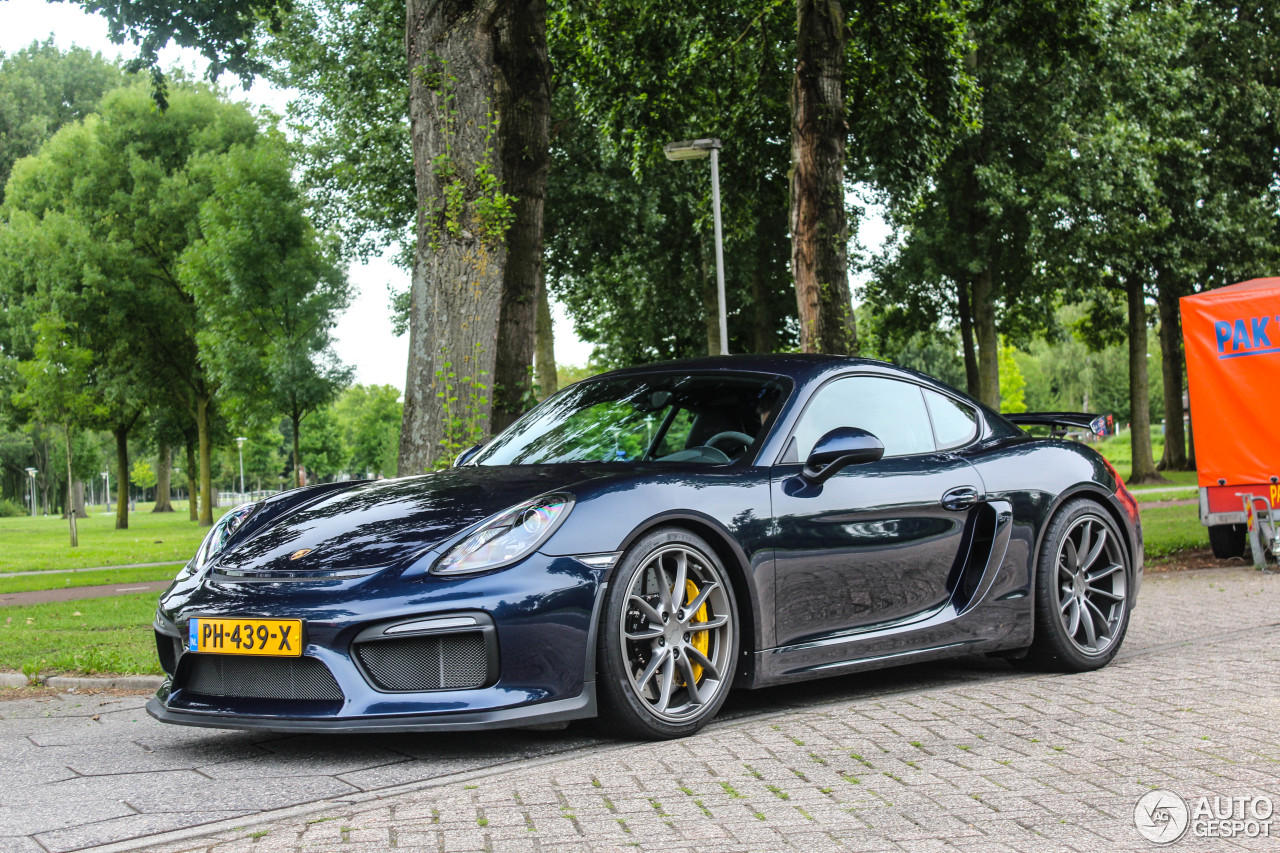 Porsche 981 Cayman GT4