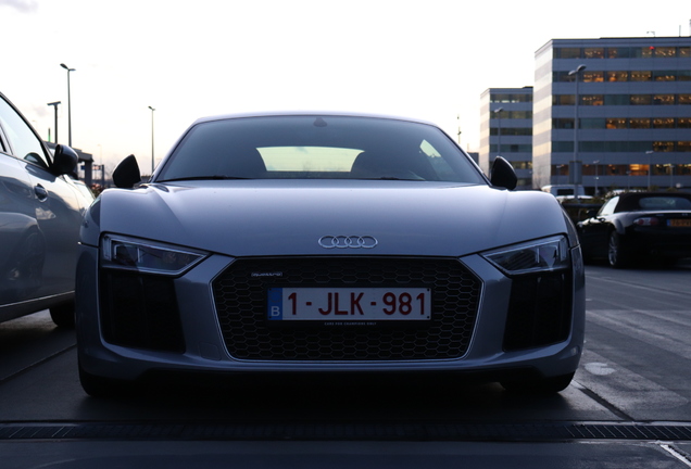 Audi R8 V10 Plus 2015