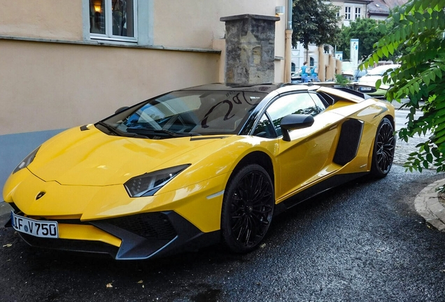 Lamborghini Aventador LP750-4 SuperVeloce Roadster