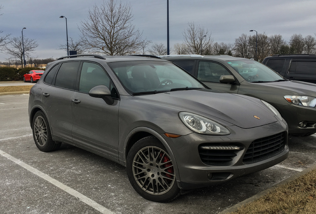 Porsche 958 Cayenne GTS