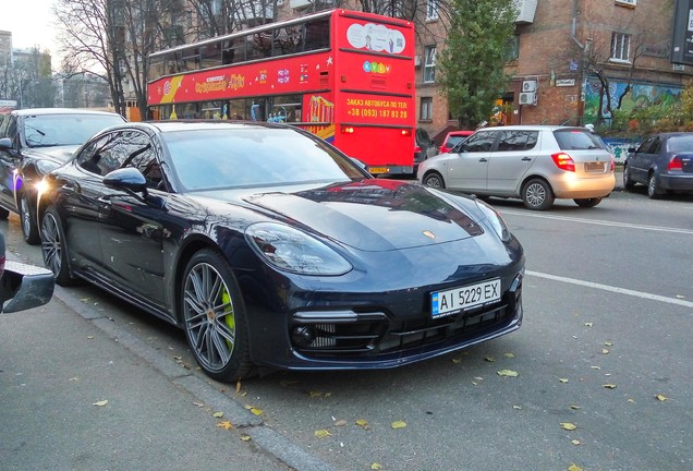 Porsche 971 Panamera Turbo S E-Hybrid