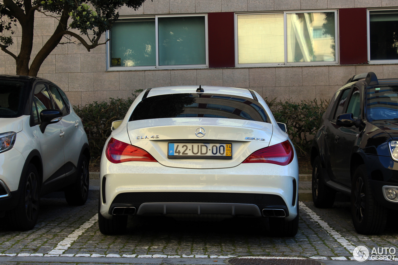 Mercedes-Benz CLA 45 AMG C117