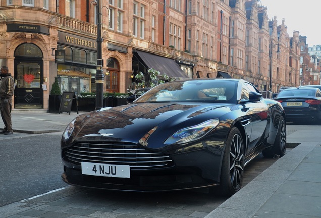 Aston Martin DB11