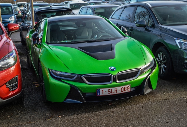 BMW i8