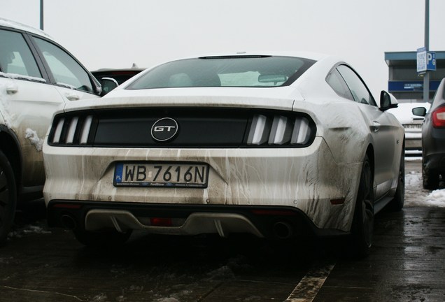 Ford Mustang GT 2015