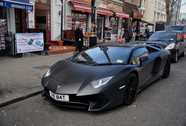 Lamborghini Aventador LP750-4 SuperVeloce Roadster