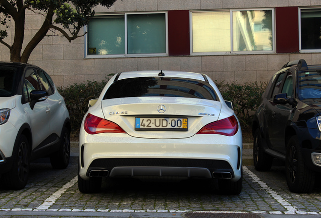 Mercedes-Benz CLA 45 AMG C117