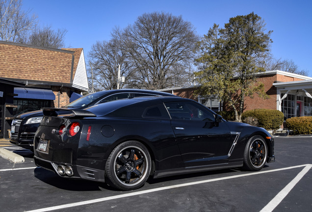 Nissan GT-R 2013