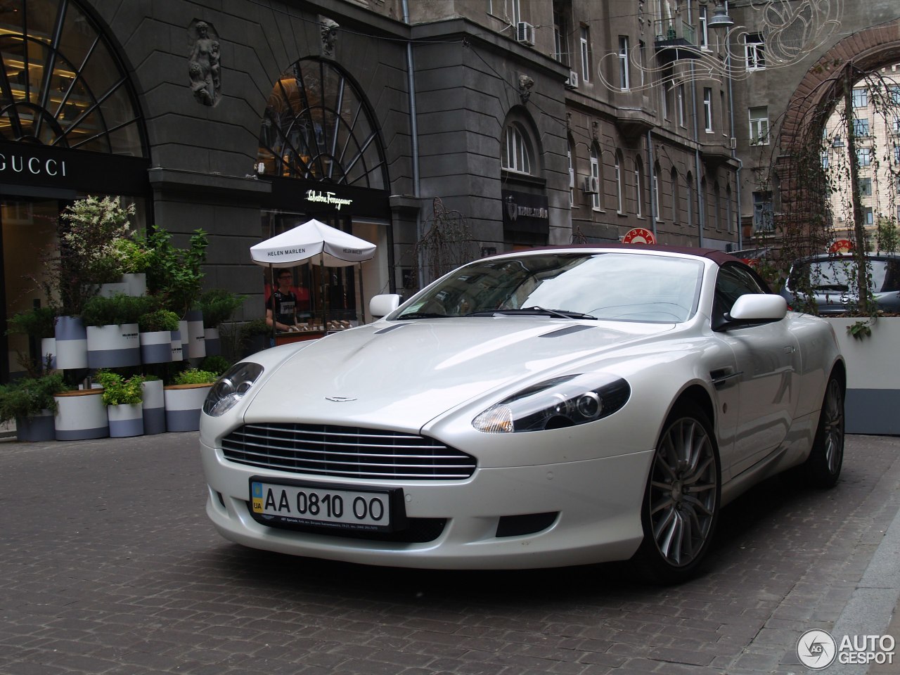 Aston Martin DB9 Volante