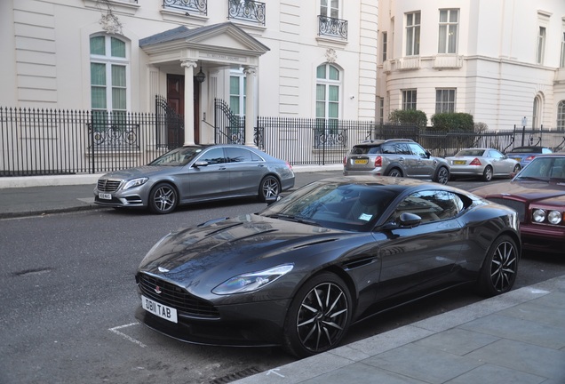 Aston Martin DB11