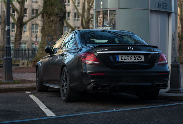 Mercedes-AMG E 63 S W213