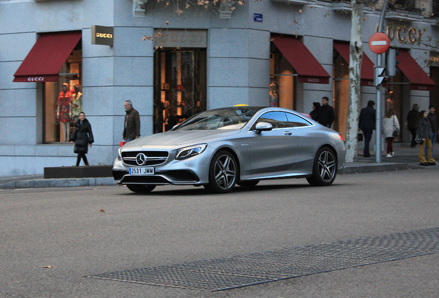 Mercedes-AMG S 63 Coupé C217