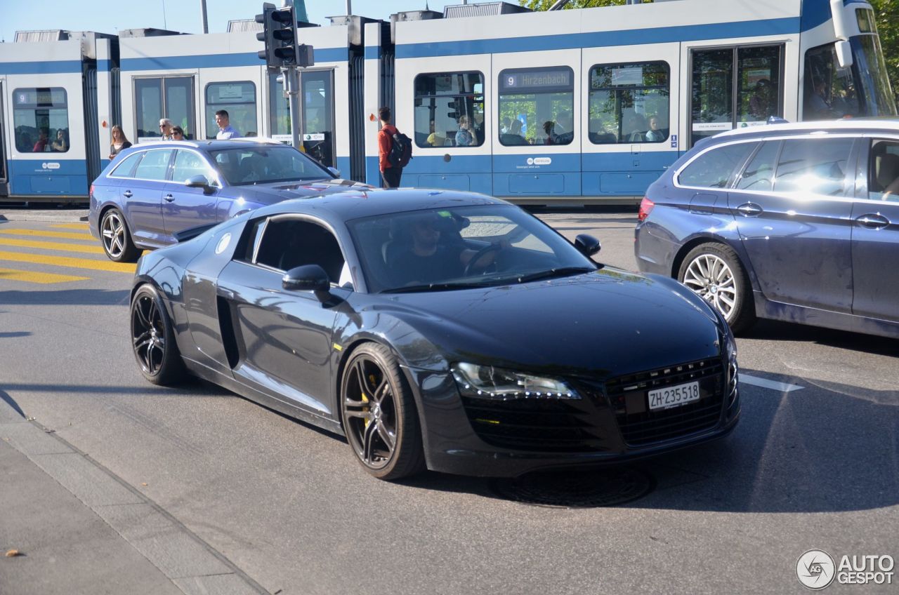 Audi R8