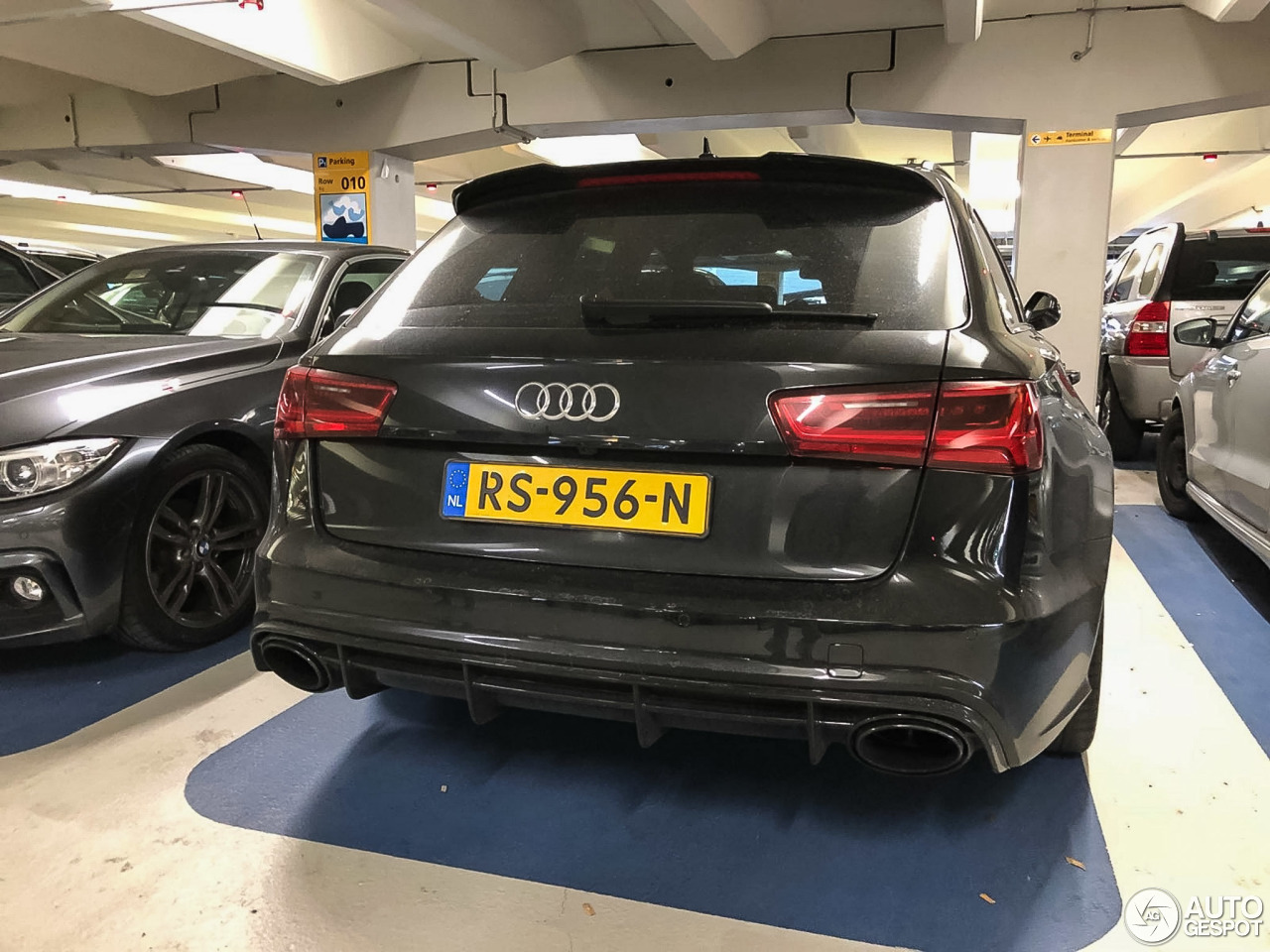 Audi RS6 Avant C7 2015