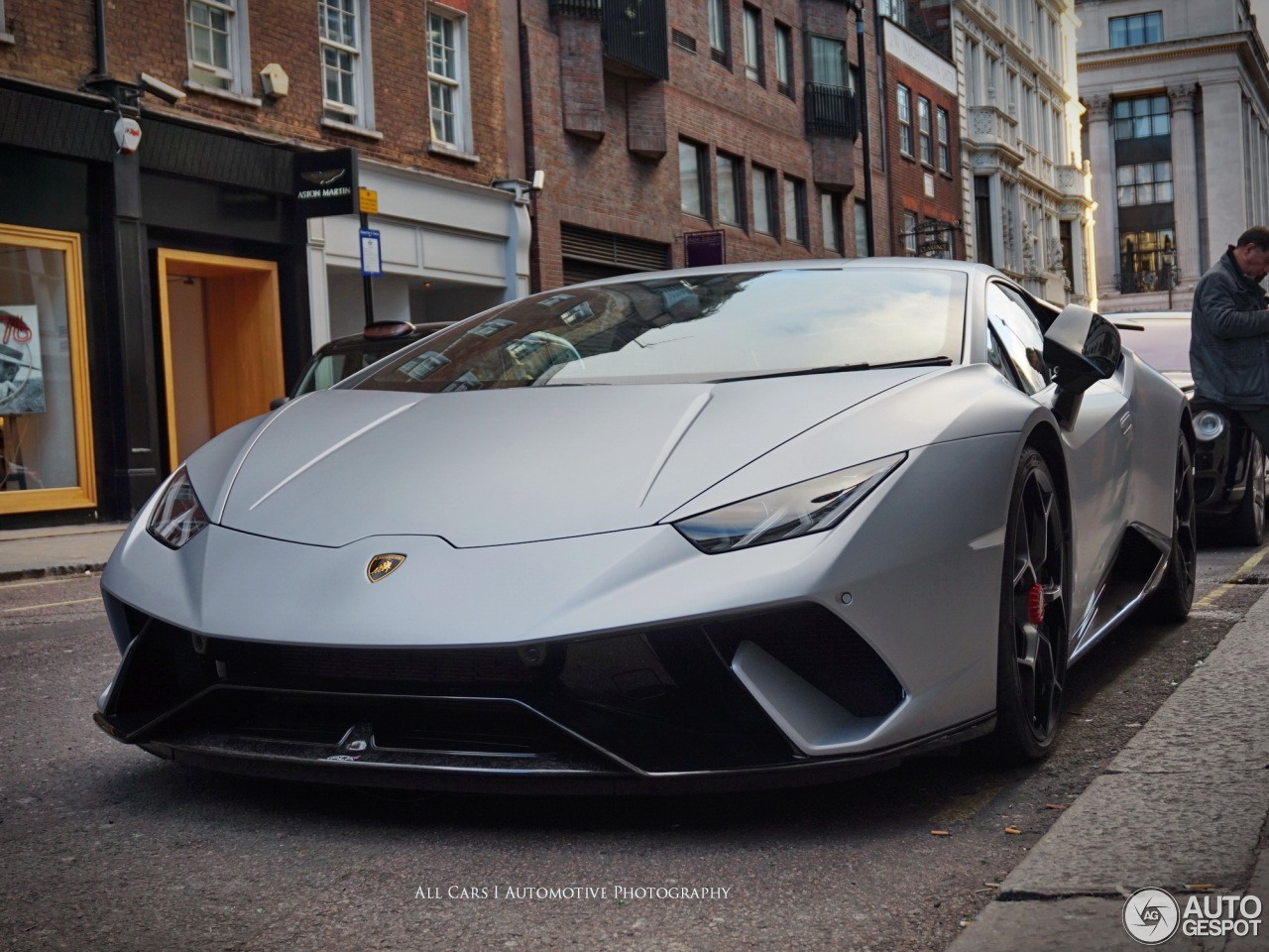 Lamborghini Huracán LP640-4 Performante