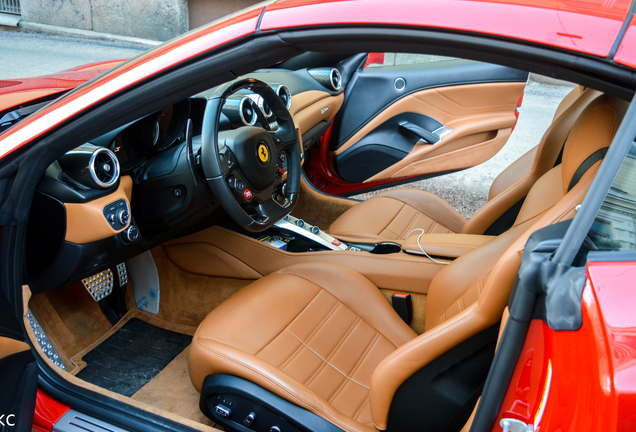 Ferrari California T