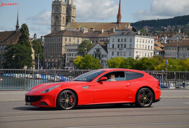 Ferrari FF