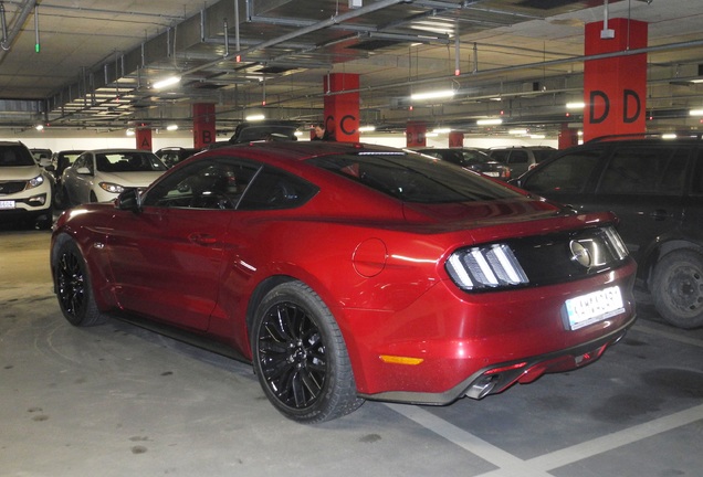 Ford Mustang GT 2015