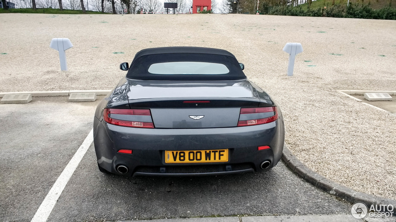 Aston Martin V8 Vantage Roadster