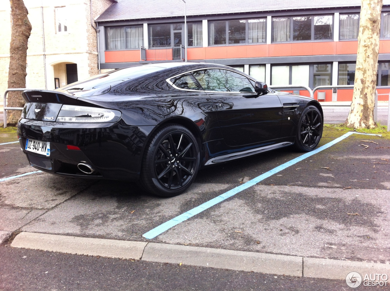 Aston Martin V8 Vantage S