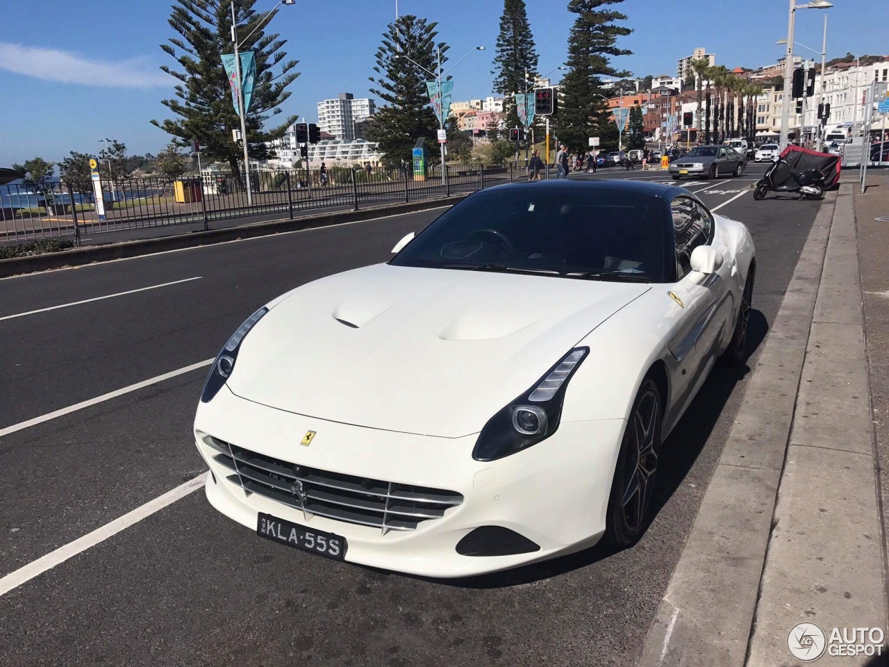 Ferrari California T