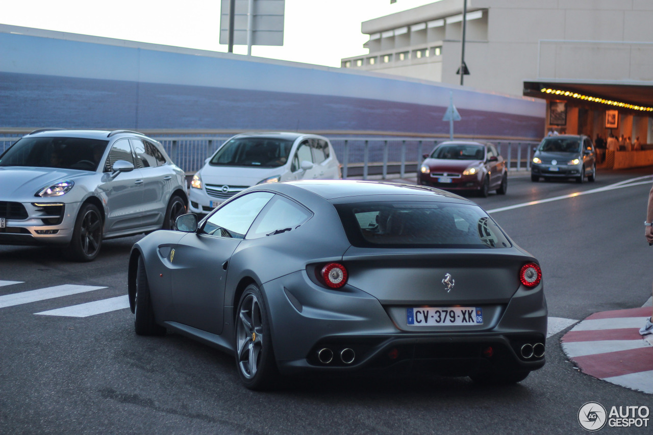 Ferrari FF