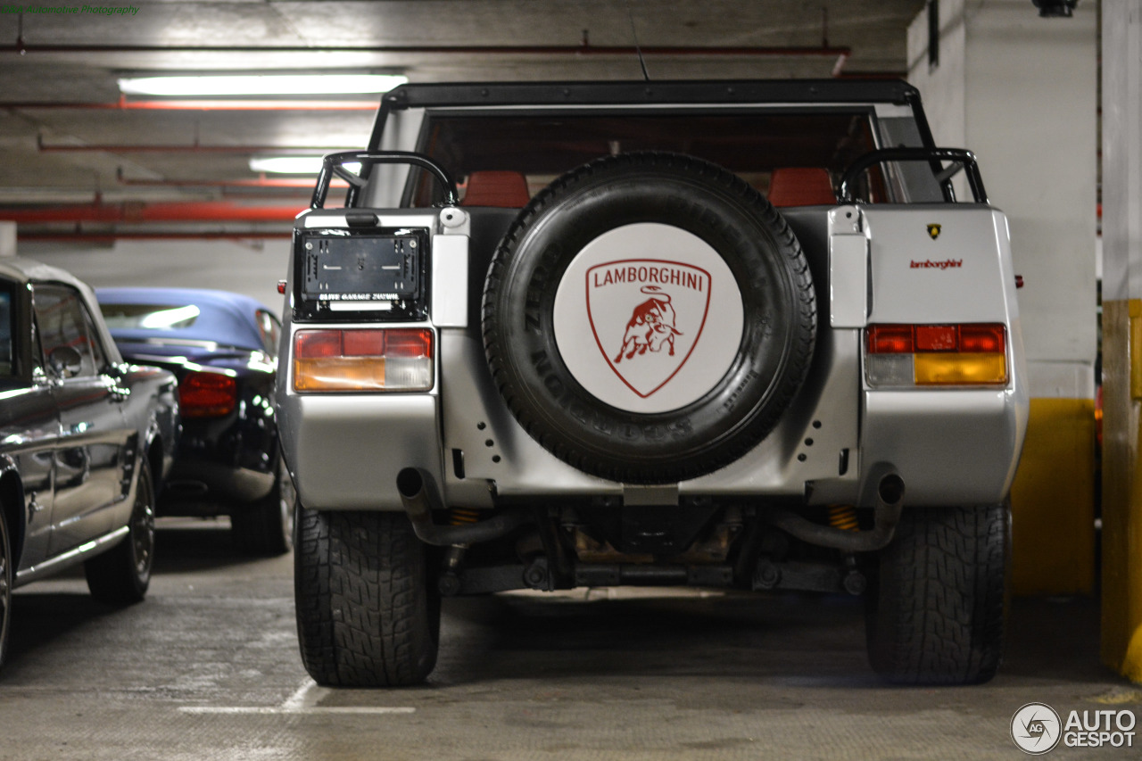 Lamborghini LM002