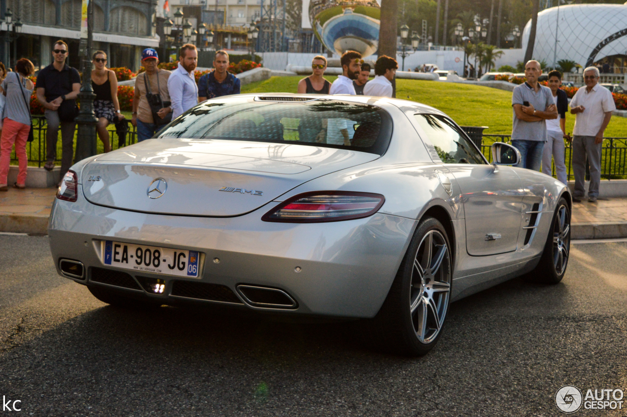 Mercedes-Benz SLS AMG