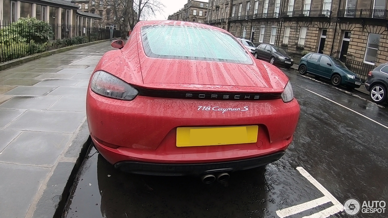 Porsche 718 Cayman S