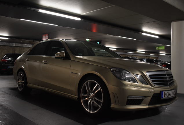 Mercedes-Benz E 63 AMG W212 V8 Biturbo