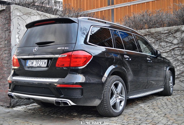 Mercedes-Benz GL 63 AMG X166