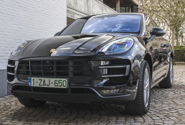 Porsche 95B Macan Turbo