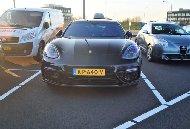 Porsche 971 Panamera Turbo