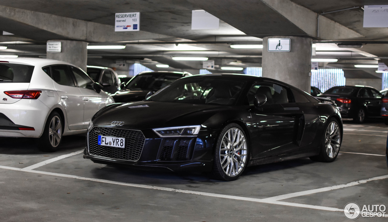 Audi R8 V10 Plus 2015