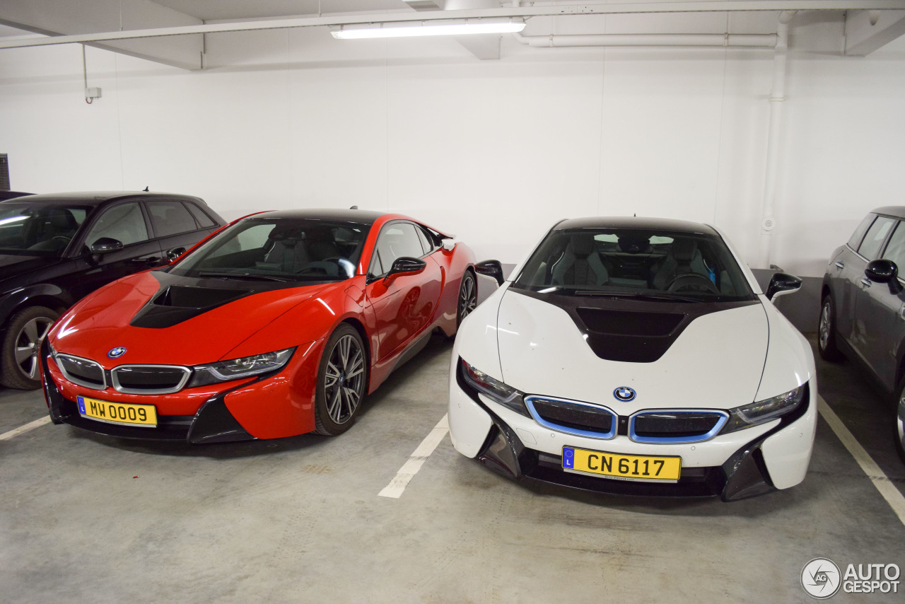 BMW i8 Protonic Red Edition