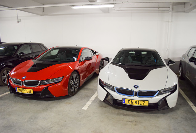 BMW i8 Protonic Red Edition