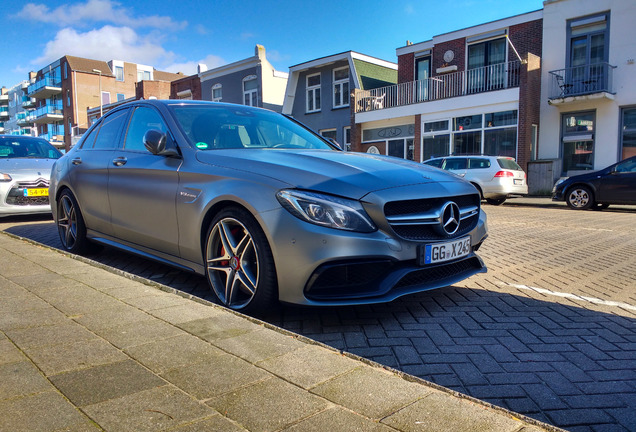 Mercedes-AMG C 63 S W205