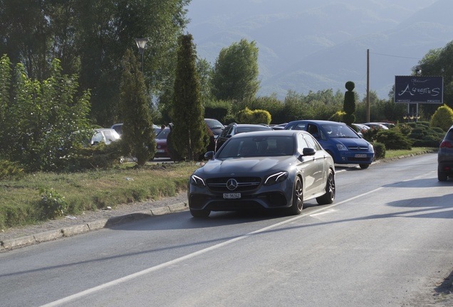 Mercedes-AMG E 63 S W213