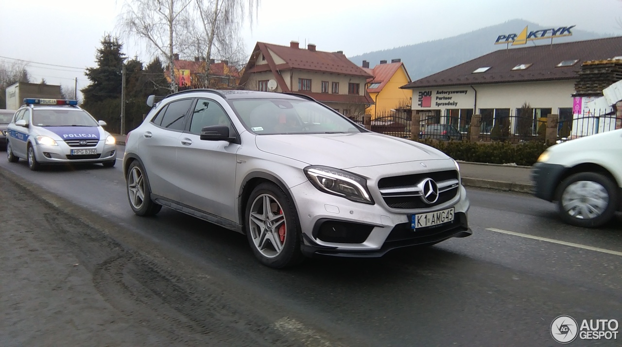 Mercedes-AMG GLA 45 X156