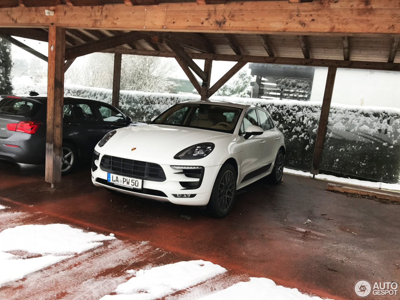 Porsche 95B Macan GTS