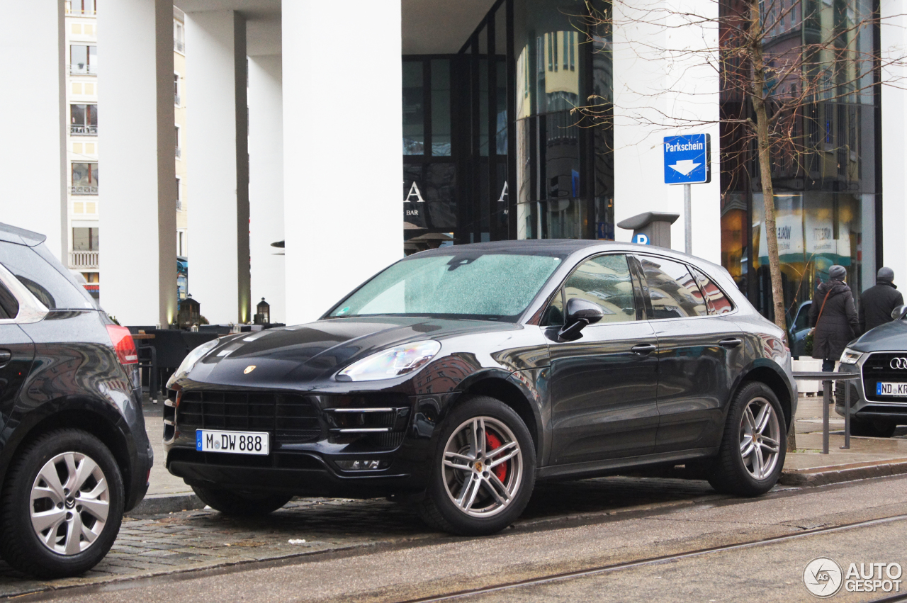 Porsche 95B Macan Turbo