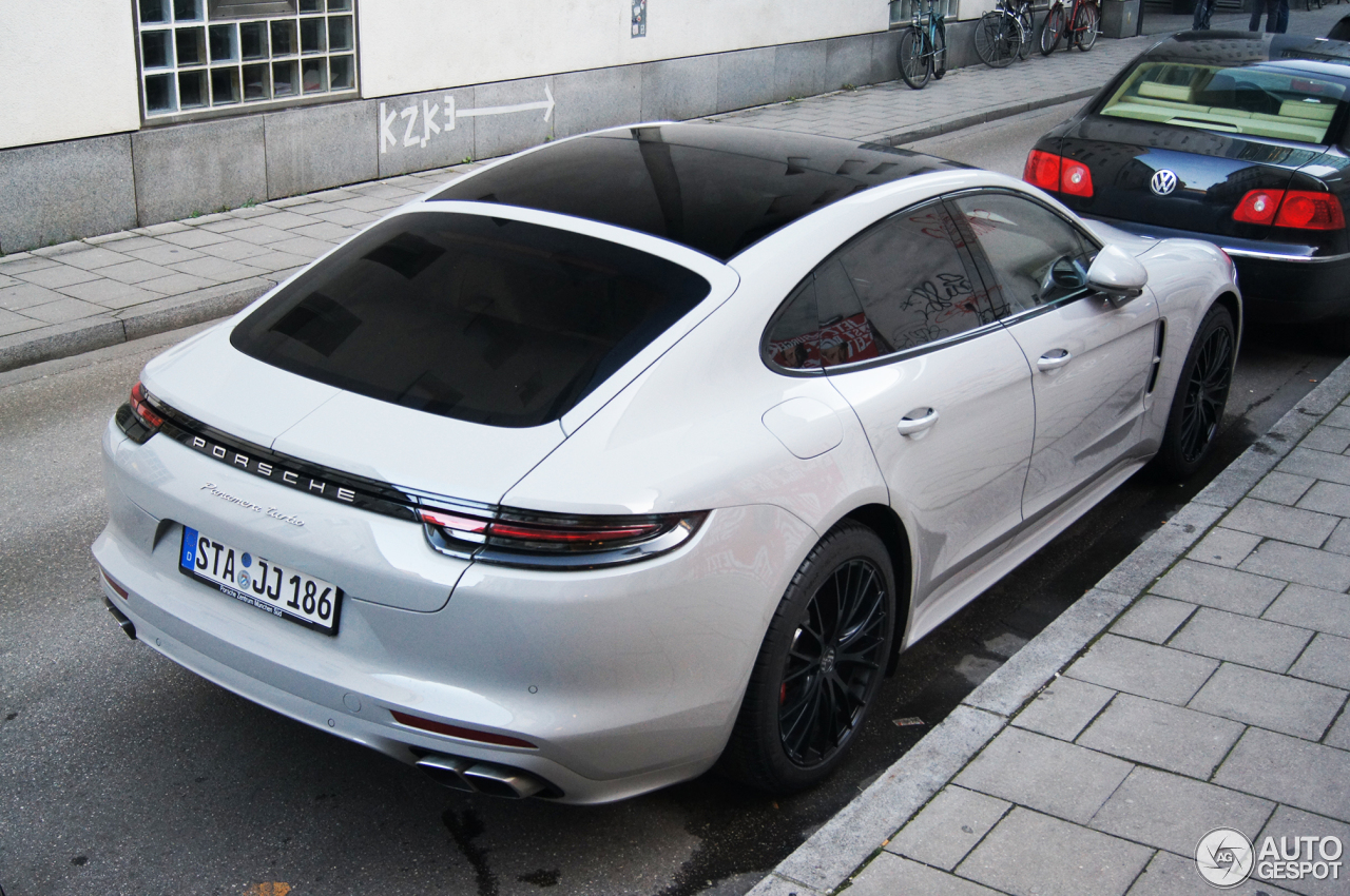 Porsche 971 Panamera Turbo