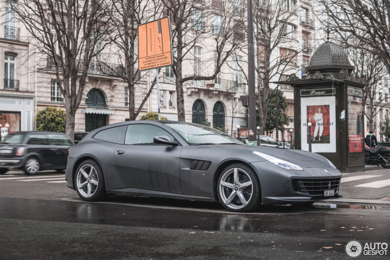 Ferrari GTC4Lusso