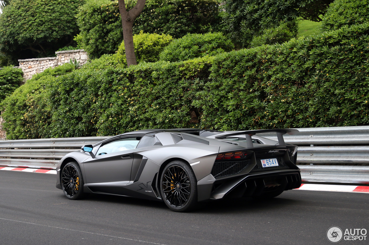 Lamborghini Aventador LP750-4 SuperVeloce Roadster