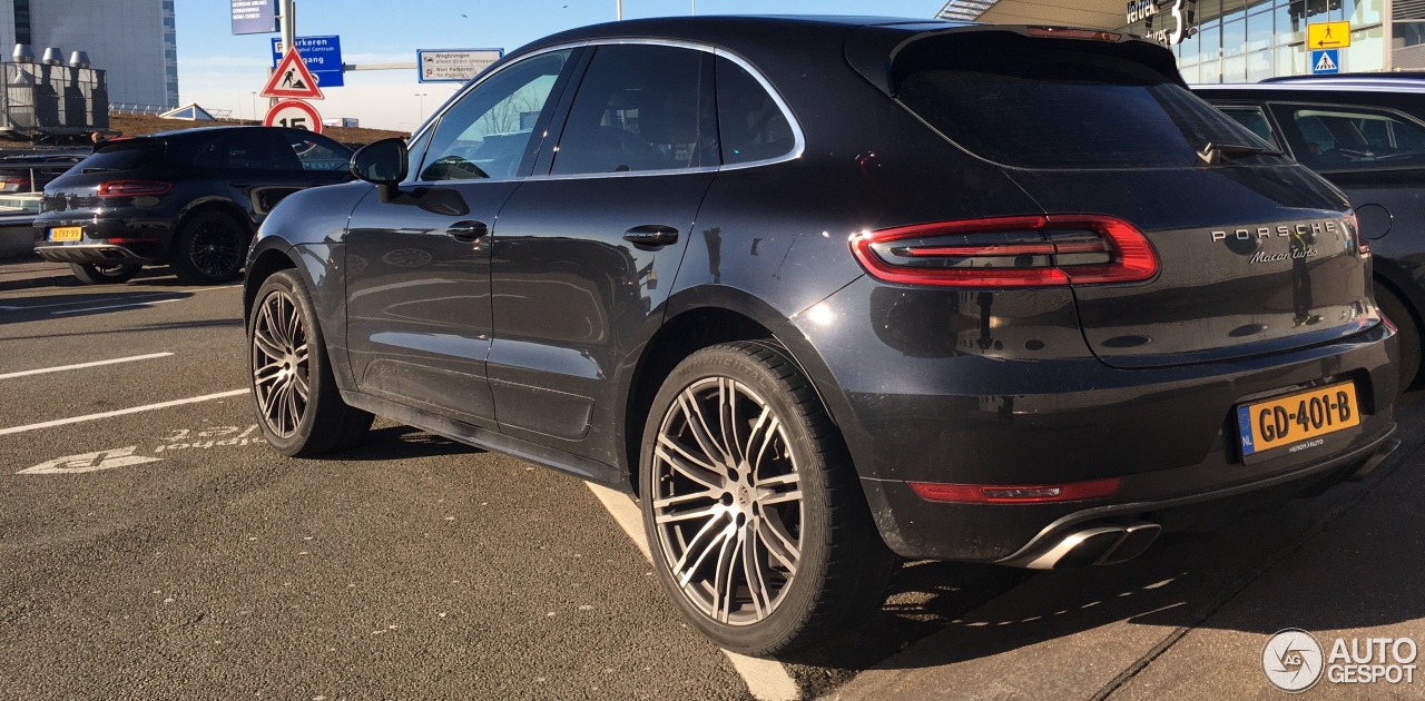 Porsche 95B Macan Turbo