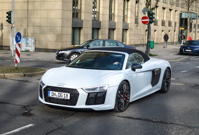 Audi R8 V10 Spyder 2016