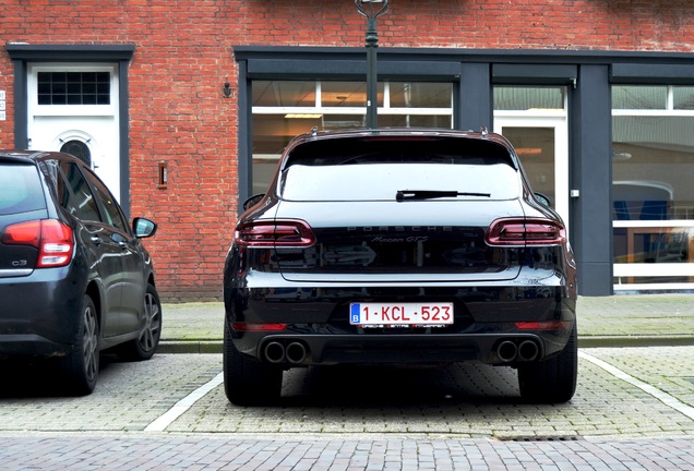 Porsche 95B Macan GTS