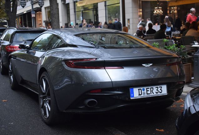 Aston Martin DB11