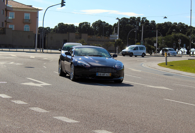 Aston Martin DB9 Volante