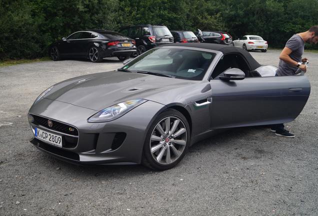 Jaguar F-TYPE S AWD Convertible